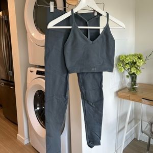 Gray/Blue SETactive set